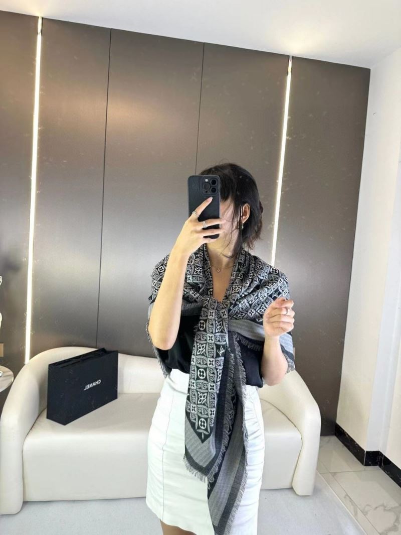 Louis Vuitton Scarf